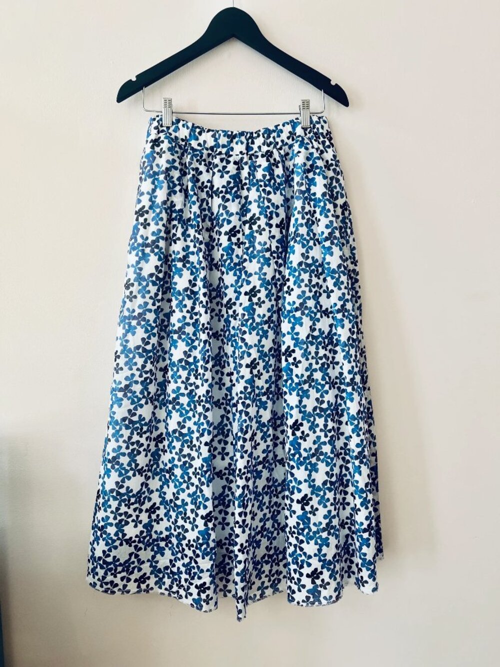 Joyce Skirt Blue Flowers